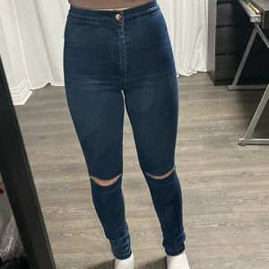 Forever 21 High-Waisted Dark Blue Skinny Jeans